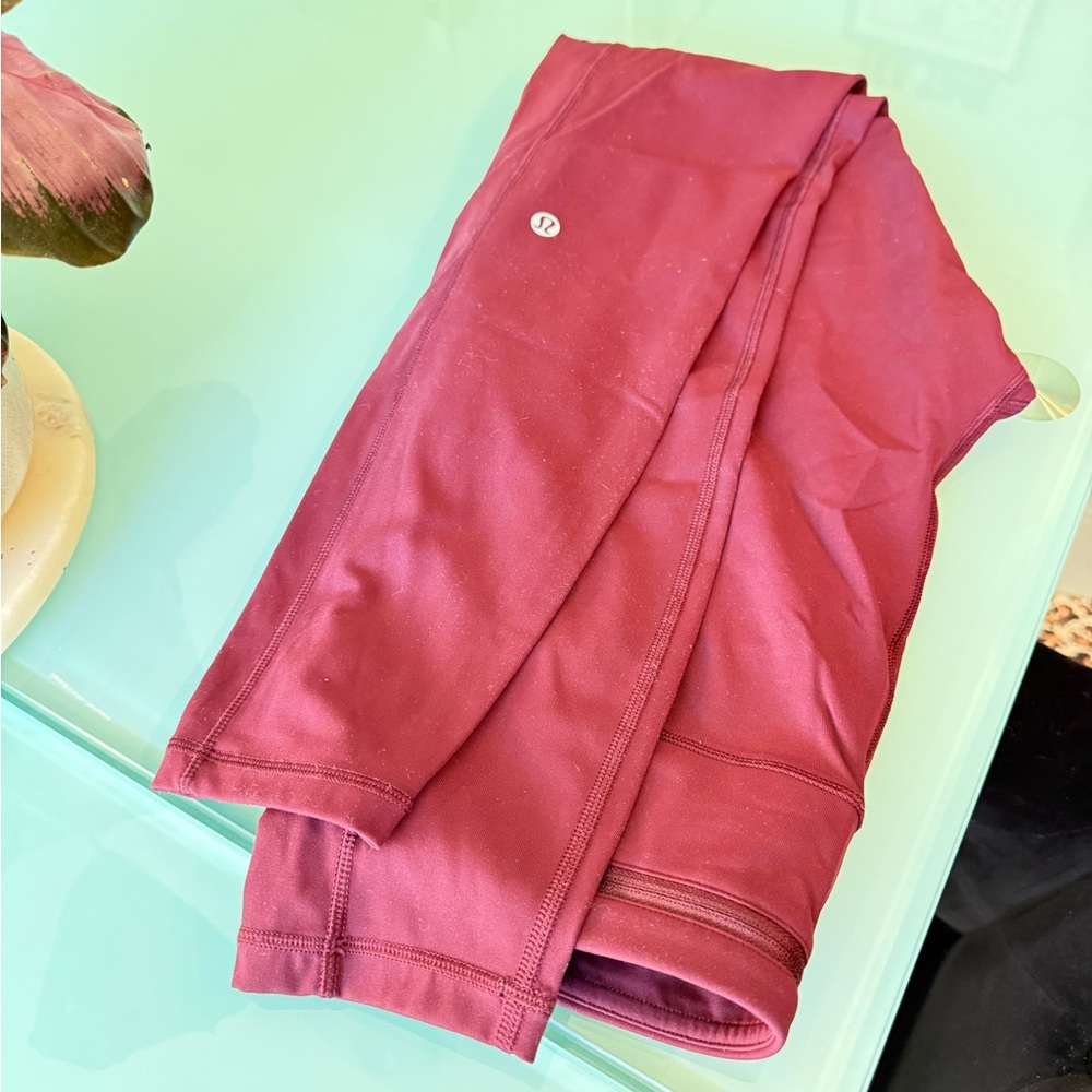 Lululemon Wunder Train High Rise Tight 25” w/pockets Magenta/Raspberry Size S